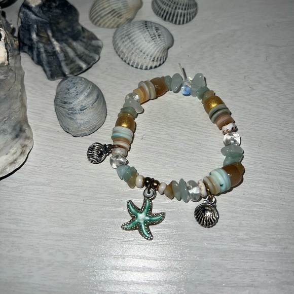 handmade beachy stone bracelet 🐚 - Picture 2 of 6